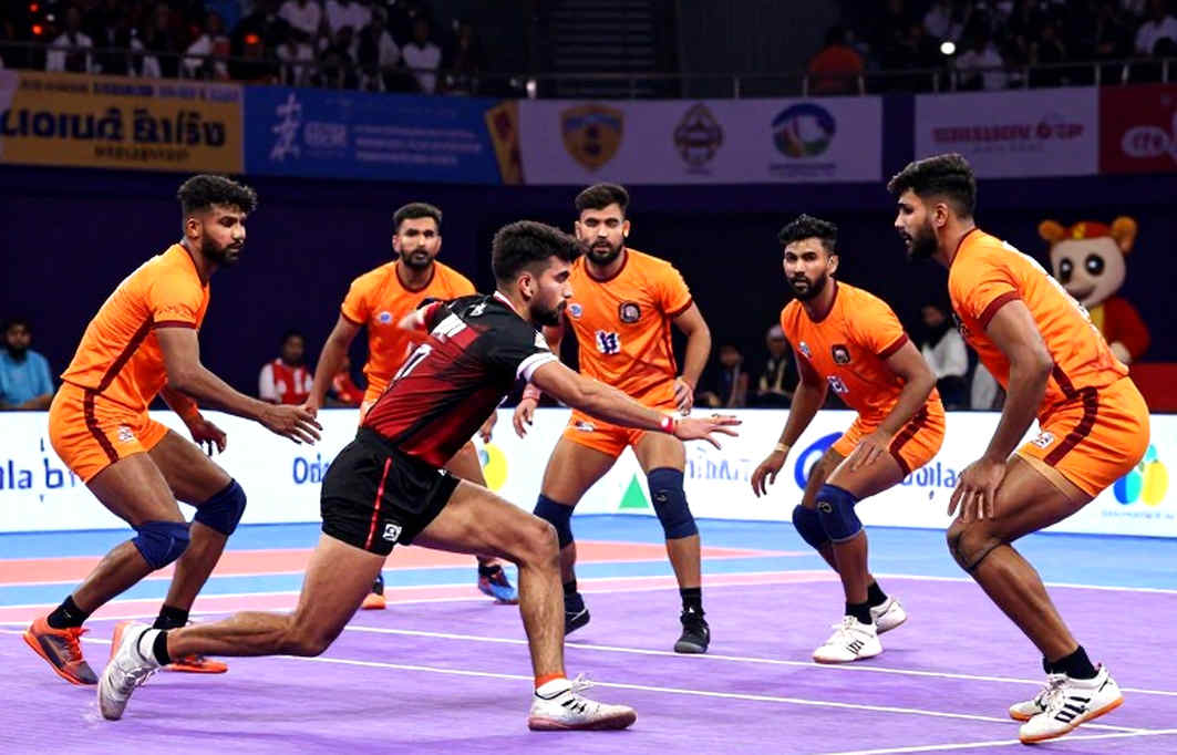 কাবাডি এখন ম্যাচের আগেই জিতে নেওয়া খেলা: ভারতের স্বর্ণ-সংখ্যা আর এক ম্যাচের হিসাব